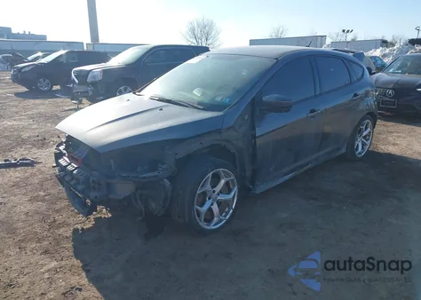 2016 Ford Focus из США, поврежденный, VIN 1FADP3L95GL387099